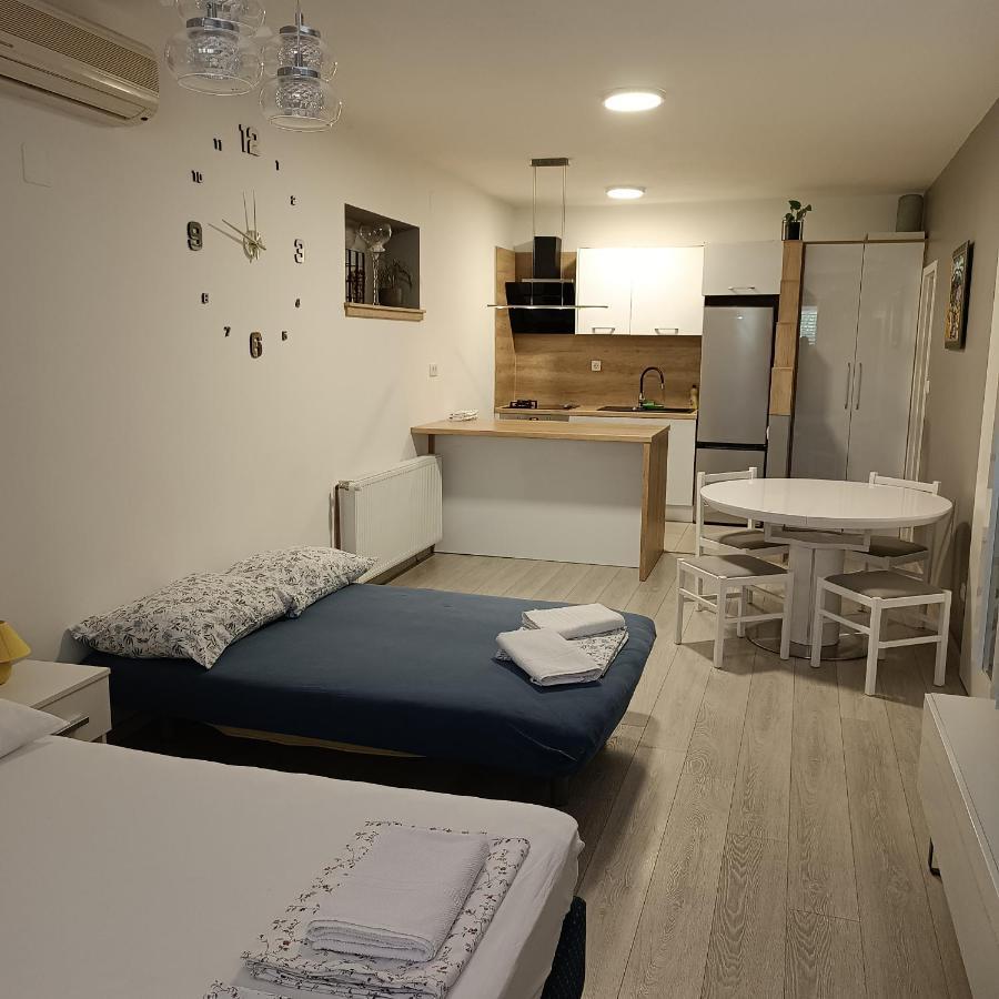 Katrin 101 Apartment Tucepi Luaran gambar